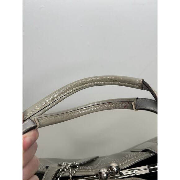 Coach Gray Silver Kiss Lock Handbag Purse F15658 - Picture 9 of 16